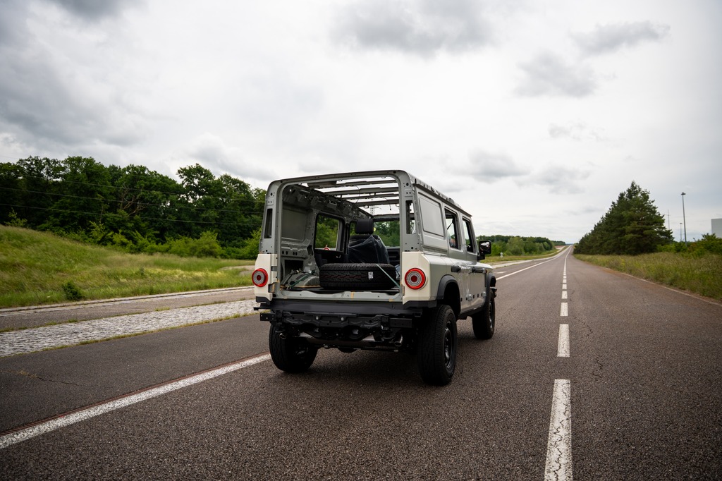 Grenadier-Game-Viewer-by-INEOS-Kavango-09